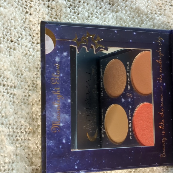 LASplash Cosmetics Moonlight Glow Face Palette in Moon, 2.8g x4 = 11.2 g… - Picture 5 of 10